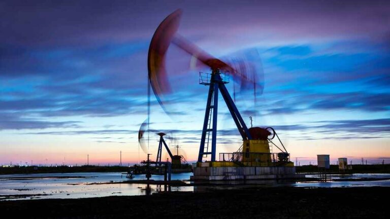 Demand for Global Oil to Grow to Almost 104 mb/d in 2025