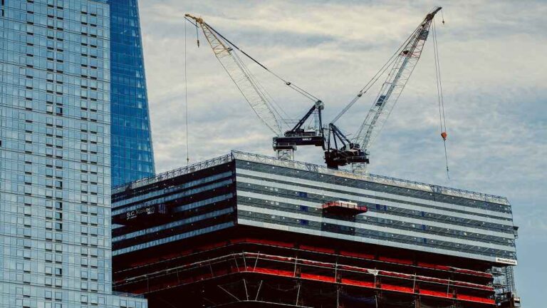 Modern Construction World Embraces New Technologies