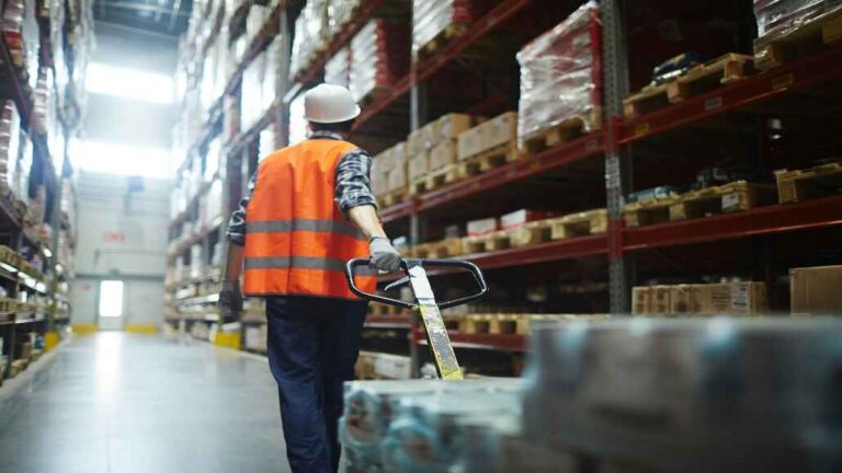 Retail Logistics Fuels Global Revenue Growth by 2030