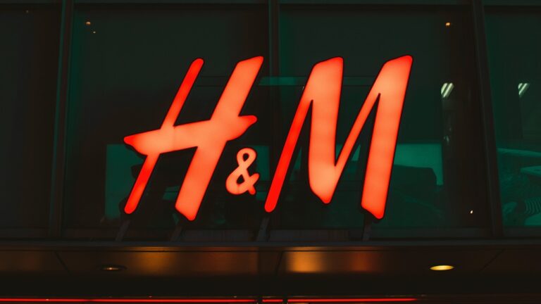 H&M Backs Centra to Boost Fashion Tech Innovation