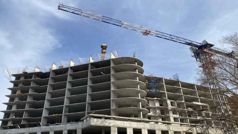 The 5 Best Concrete Boom Pump Manufacturers