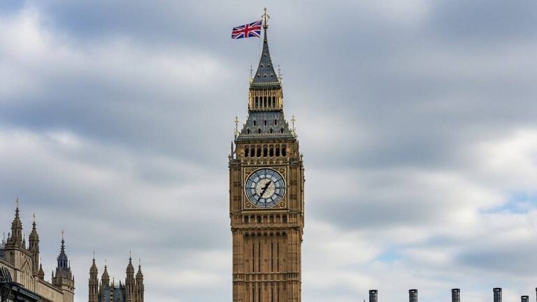 UK government, Manufacturing, Investment, Clinical trials