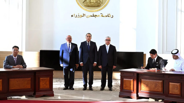Egypt Enters $220 Million Foreign Deal for Atom Solar Egypt