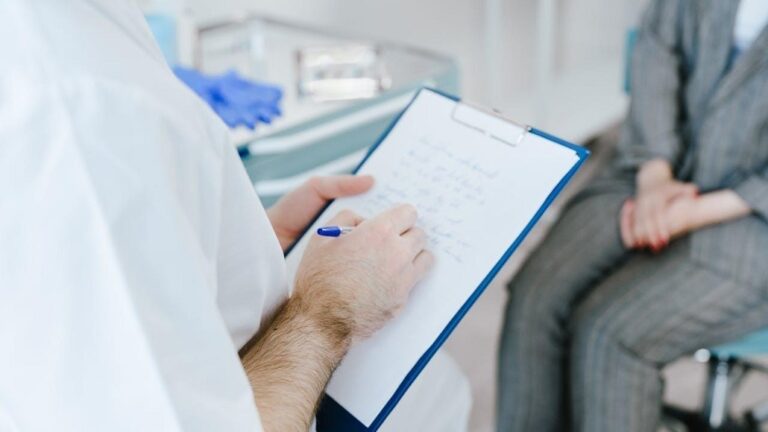 5 Benefits of Having a Dedicated Scribe in Emergency Settings