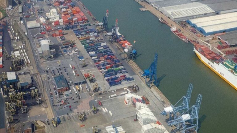 UK Invests £1.1bn to Cut Shipping Emissions and Boost Ports