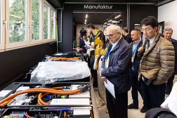 An exclusive glimpse behind the scenes of the hydrogen and fuel cell industry – the Technical Tour for hy-fcell 2025