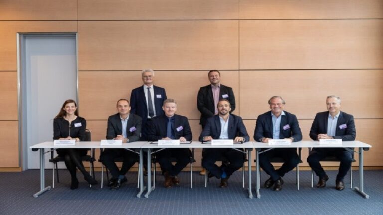 Siemens partners with Airbus to decarbonize major industrial sites in the U.S. and U.K.