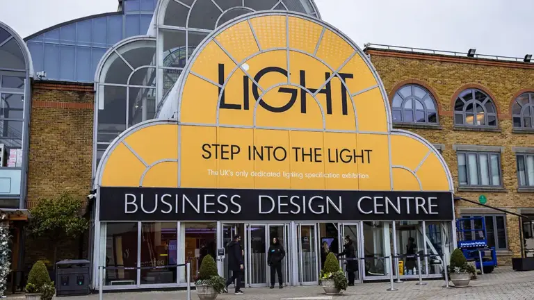 Discover LiGHT 25 with Power Info Today
