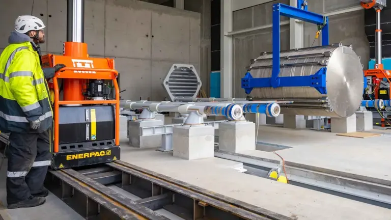 RWE Begins Largest Renewable Hydrogen Plant in Europe