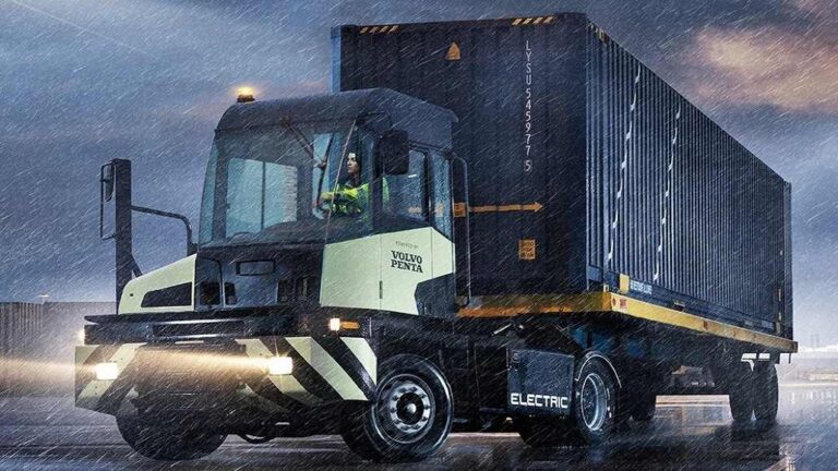 Powering possibilities: Volvo Penta’s industrial battery systems for e-mobility and energy storage