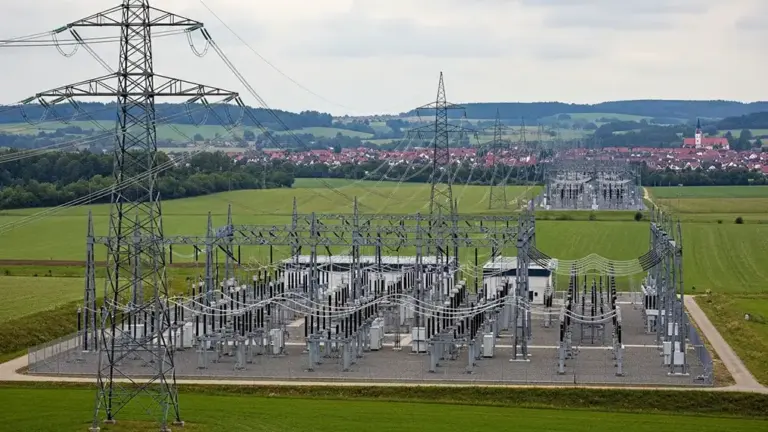 EU With EIB Looks to Boost Energy Infrastructure Fundings