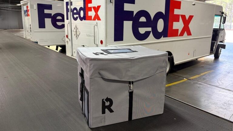 FedEx Launches Reusable Packaging System for B2B Shippers