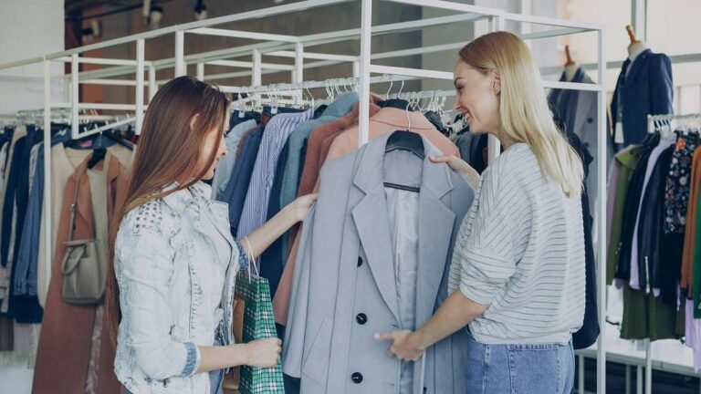 UK Shoppers Turn Cautious as Middle East Conflict Escalates