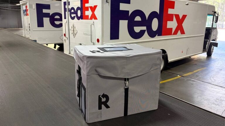 FedEx, Returnity Launch Reusable Packaging for B2B Shipping