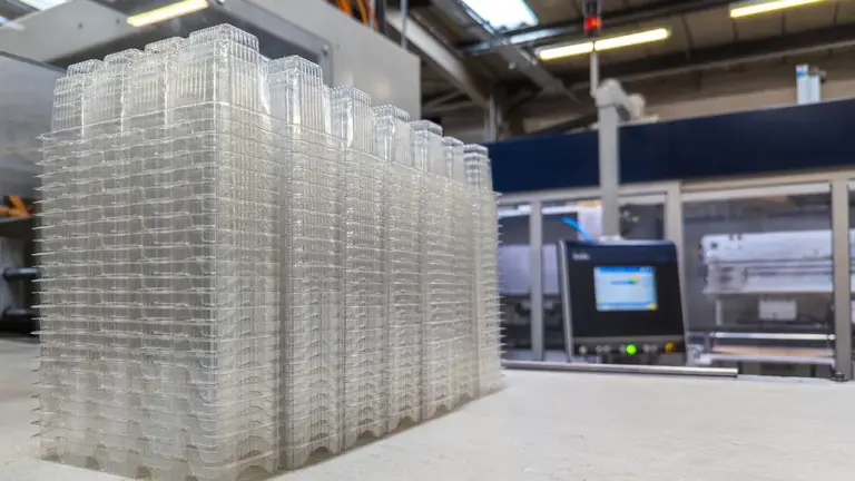 Macpac and Valpak Launch Packaging Carbon Calculator Tool