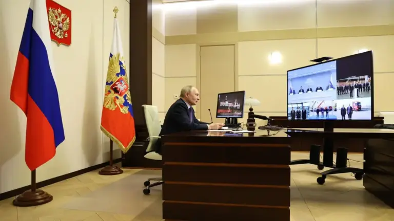 Putin Opens Various Transport Infrastructures Across Russia