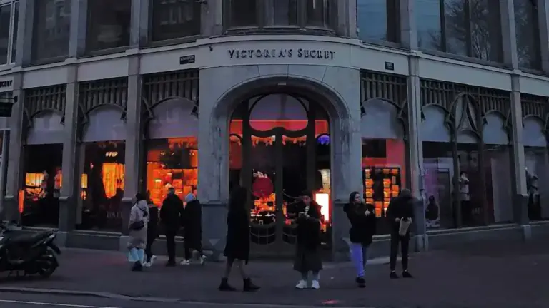 Victoria’s Secret Lifts 2026 Outlook After Strong Q1 Beat