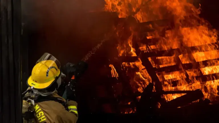Fatal Fire at Jinjiang Shoe Factory Claims 28 Lives