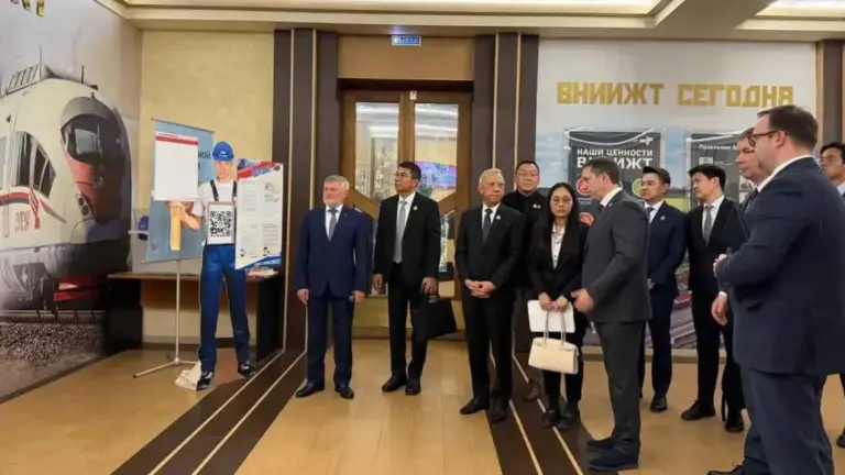 Thailand, Russia Aim to Deepen Railway System Cooperation