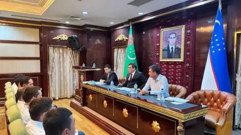 Uzbekistan, Turkmenistan Discuss Boosting Transport and Logistics Ties