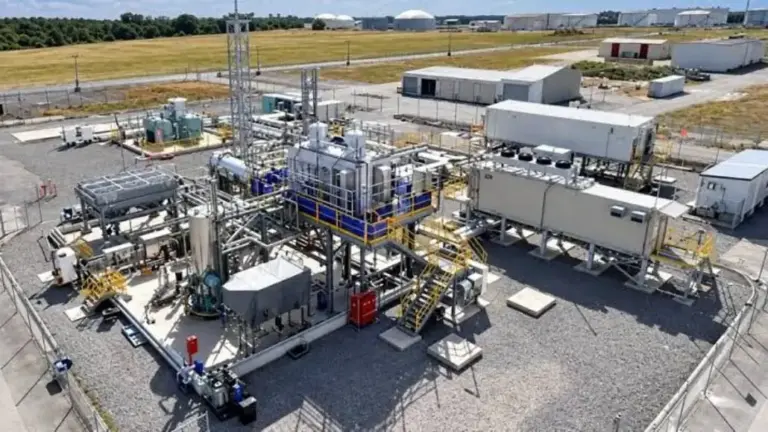 Large Hydrogen Carrier Demonstration Plant in Australia