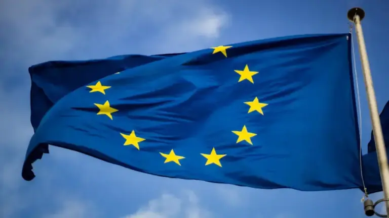 EU Textile Industry Pushes for Higher Parcel Levy to Drive Circularity