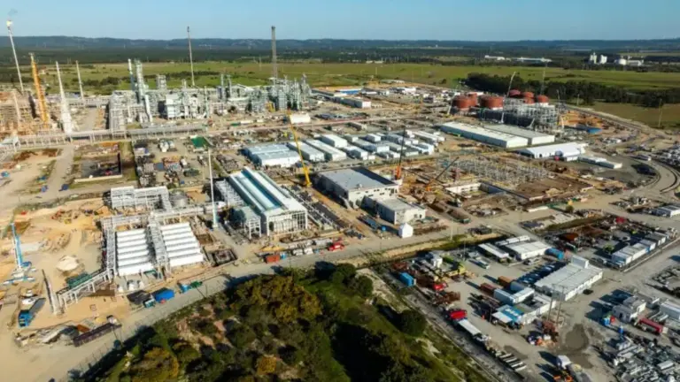 Digitalizing One of the Largest Renewable Hydrogen Plants